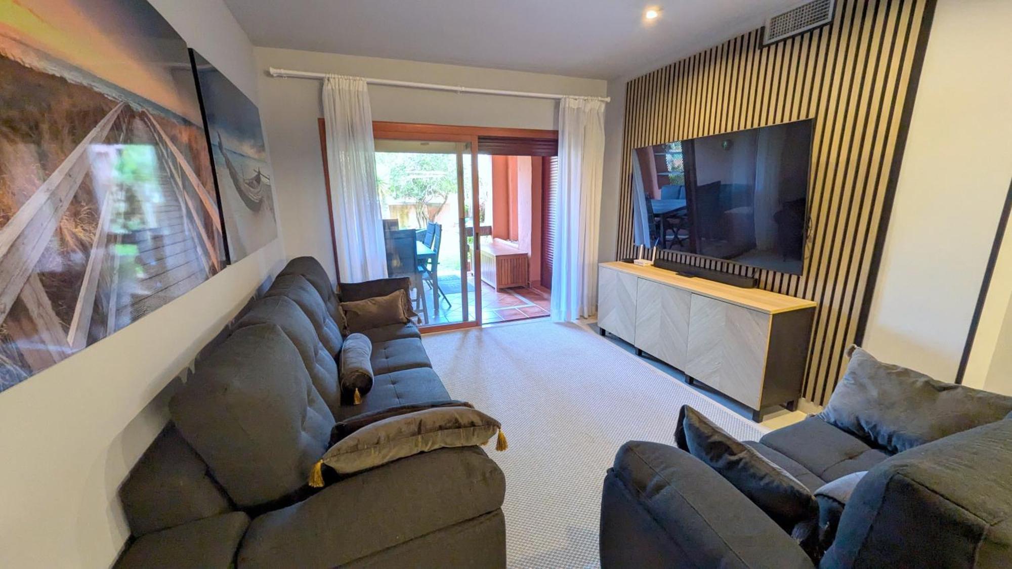 Marbella Bliss 2 Min To Alicate Beach And Pool In Residence Apartment