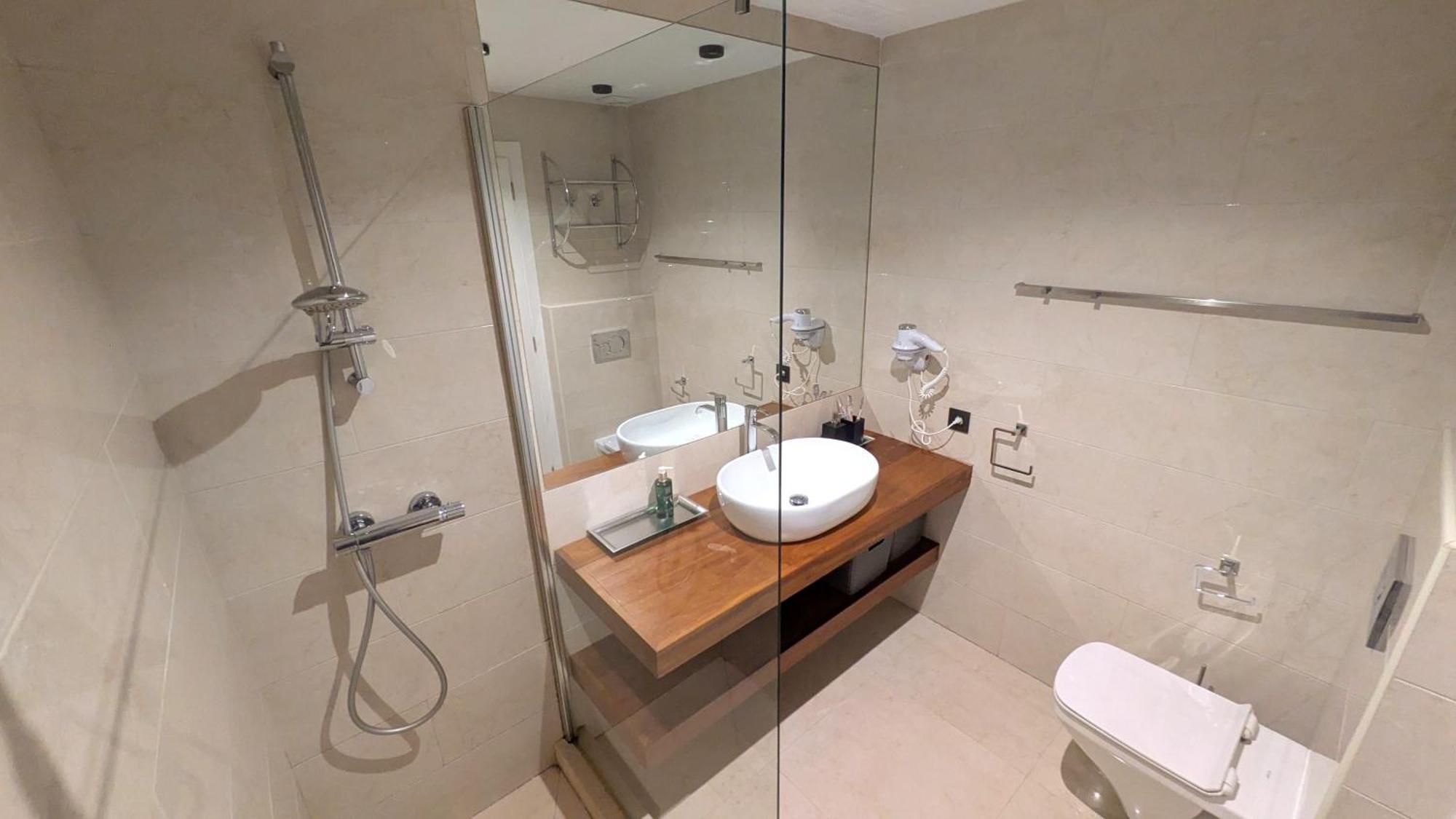 Marbella Bliss 2 Min To Alicate Beach And Pool In Residence Apartment *